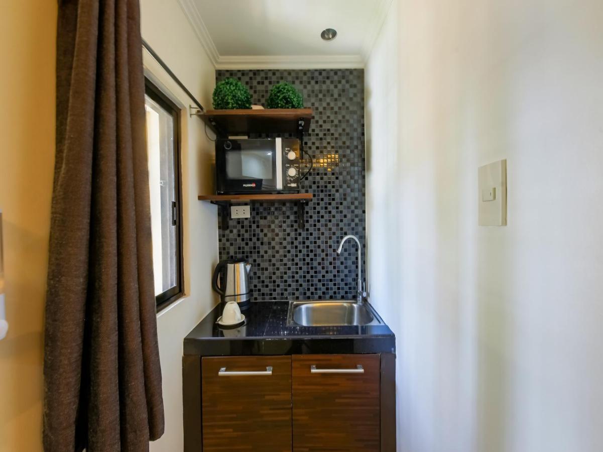 Capital O 860 Nest Nano Suites Makati Makati City Zewnętrze zdjęcie